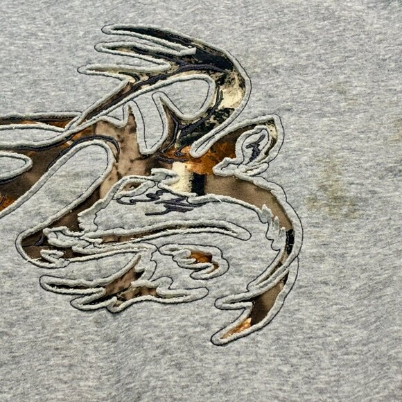 ~~Legendary Whitetails Pull Over L Sweat Shirt ****** - Picture 2 of 5